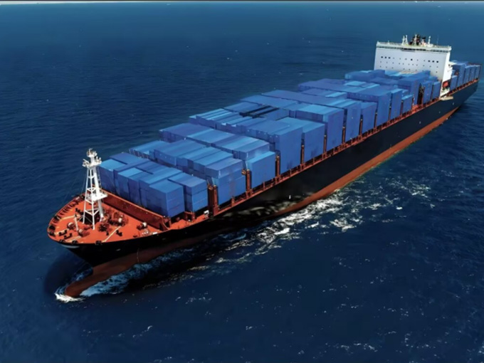 Complete sets by SCMET: 9200TEU container vessel